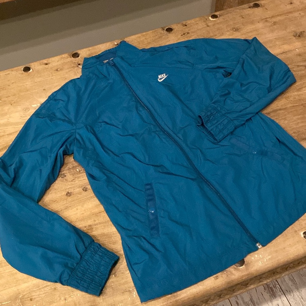 Nike teal swoosh jacket 12-14 large